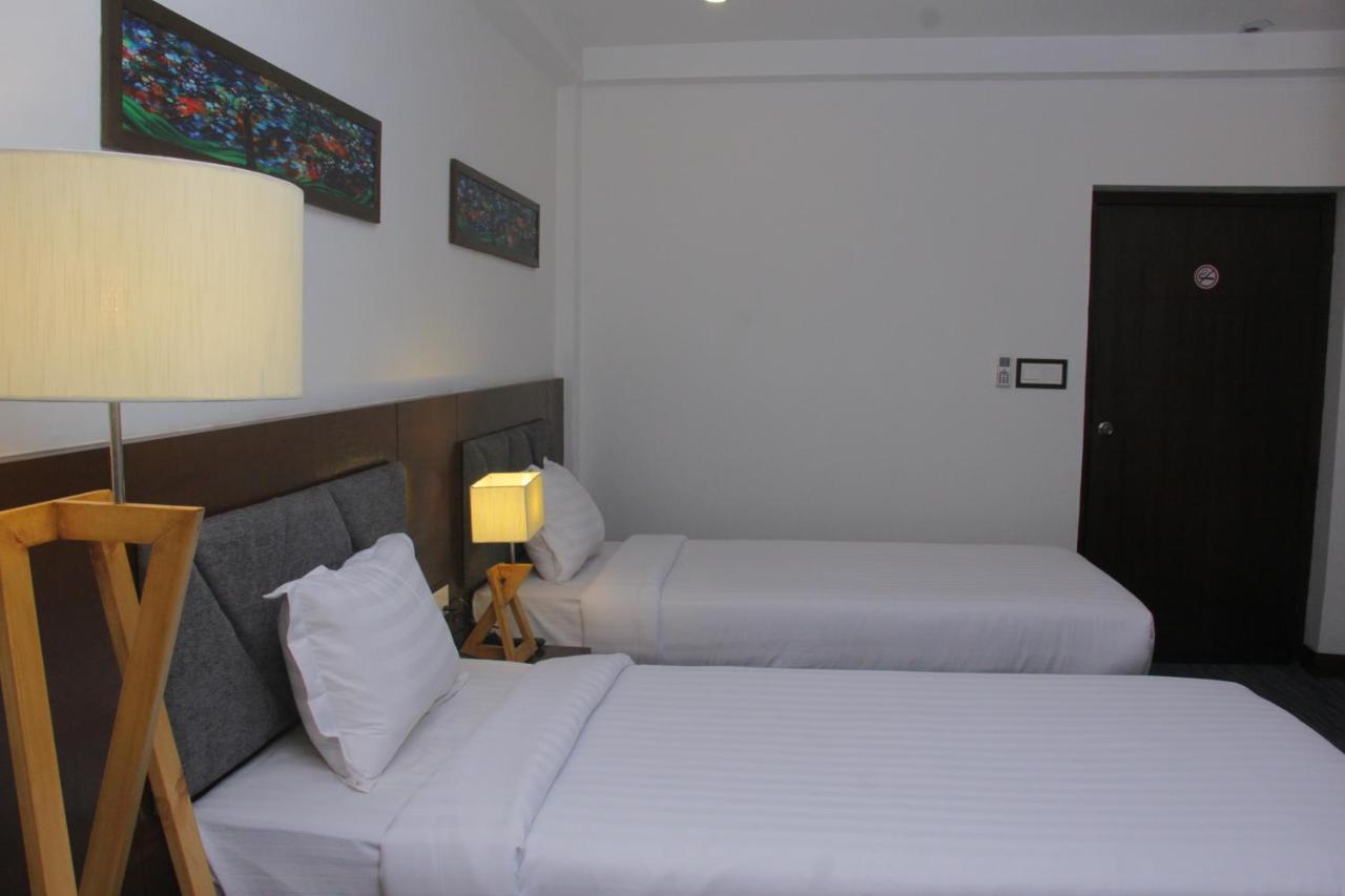 Hotel Zakaria International Dhaka Exterior photo